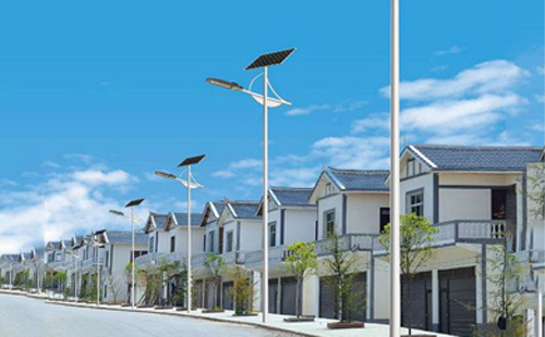 墨玉太阳能路灯配置与在乡村道路照明中的应用